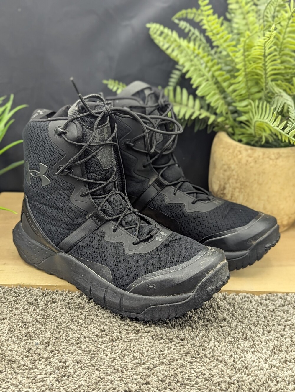Under Armour Valsetz Tactical Black Side Zip Mens Size 10 Hiking Walking Boots